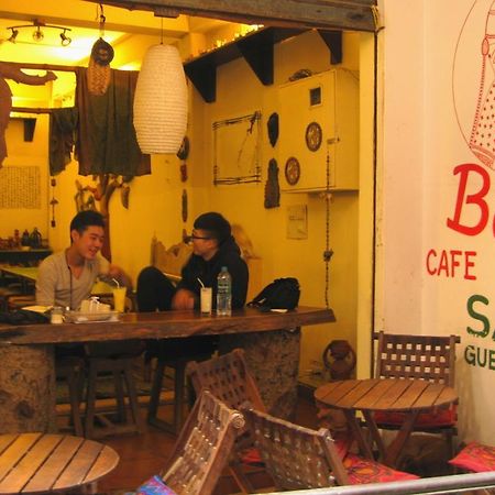 Bona Cafe Restaurant & Sala Guest House 瓦拉纳西 外观 照片